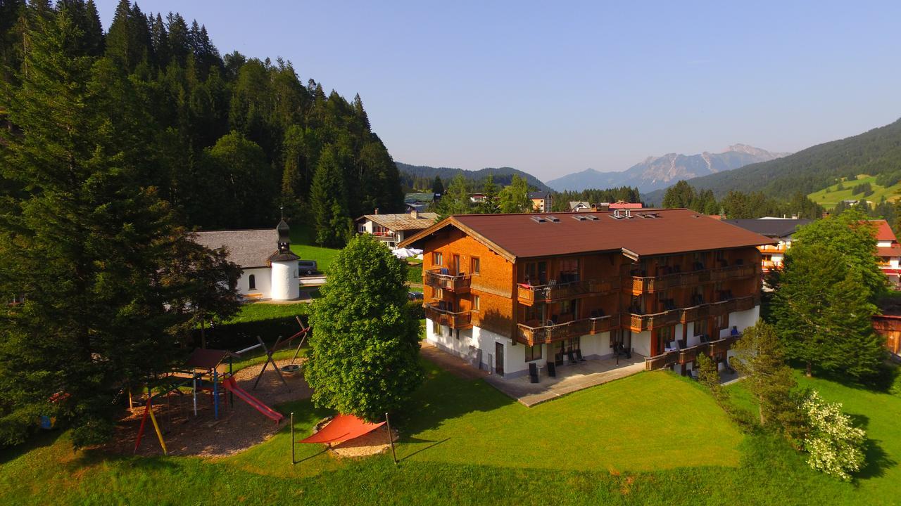 Hotel Bellevue Riezlern Dış mekan fotoğraf